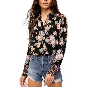 Hold On To Me Printed floral boho chic Top By Free People Size XS
